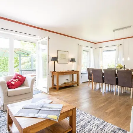 Haus Norderstrasse 77 Holiday home Westerland